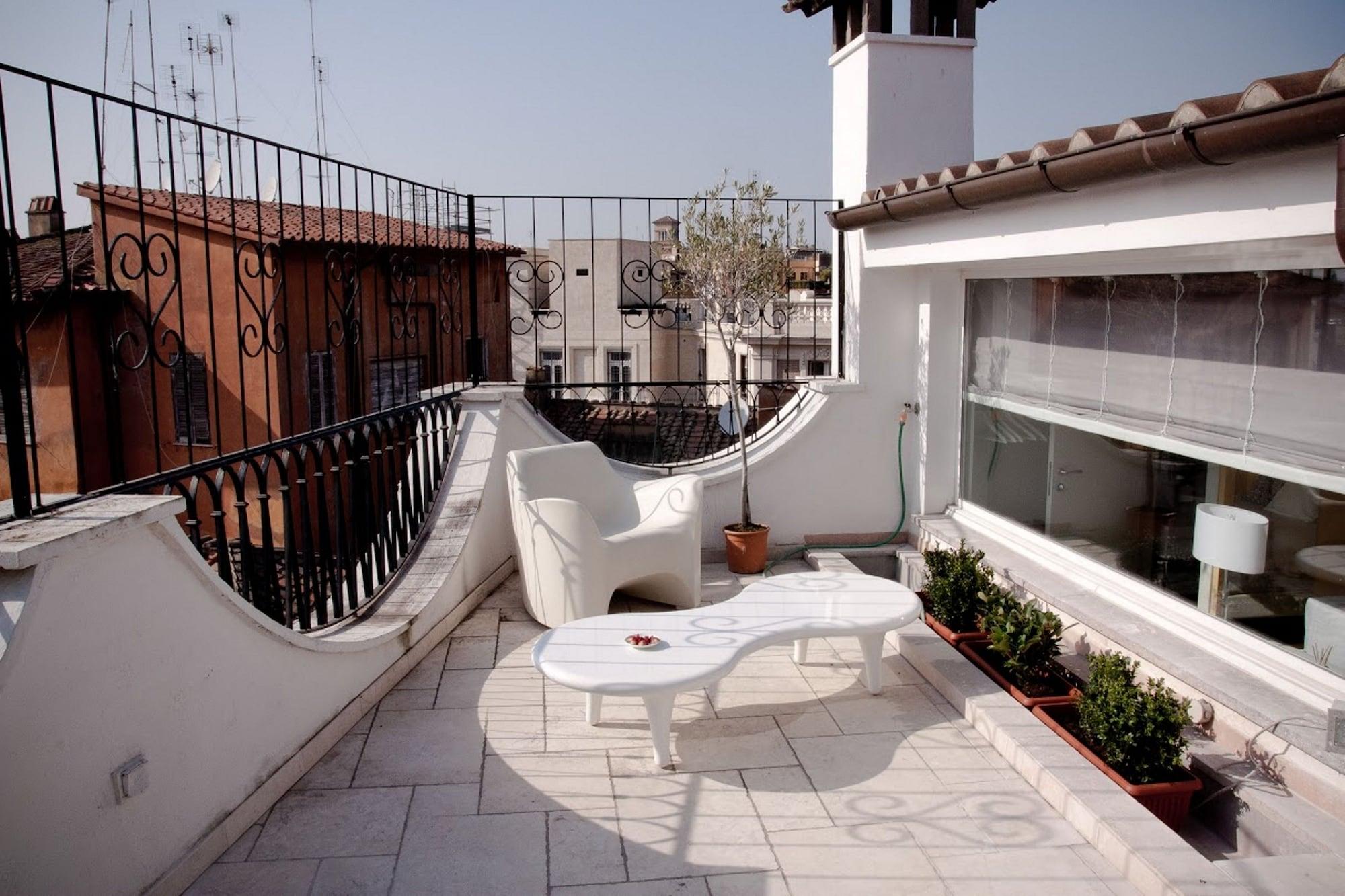 Lejlighedshotel Trevi 2*