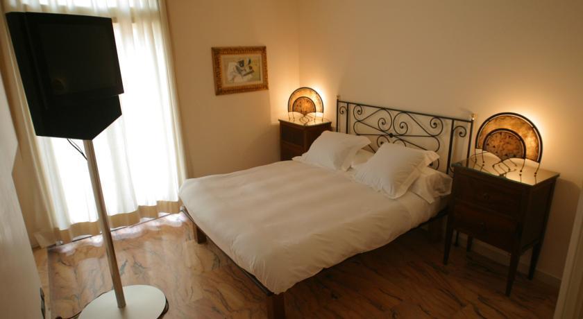 Trevi Lejlighedshotel 2*